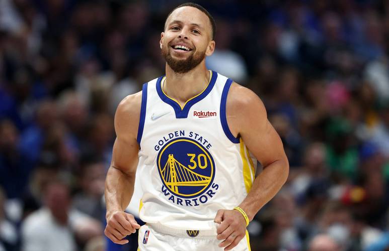 王楚钦苦战3局，1-2不敌弗朗西斯卡！国乒暂时6-3领先德国队（鏖战三局，王楚钦1-2憾负弗朗西斯卡，国乒暂以6-3领先德国队）