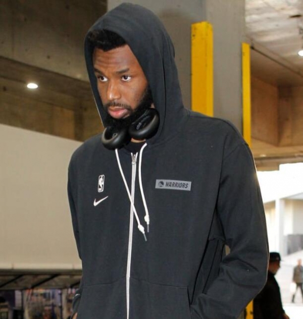 NBA交易市场动态：快船完成外援签约,（NBA交易速报：快船完成外援引进）