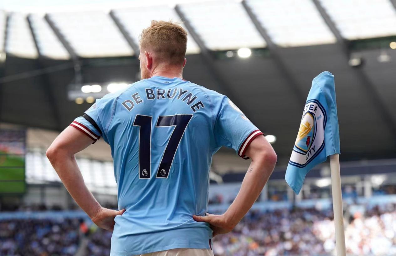 列维谈解雇澳波：热刺必须在所有战线赢球，英超成绩说明一切（列维谈解聘波斯特科格鲁：热刺需多线争胜，英超战绩最能说明问题）